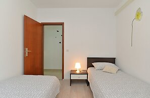 Apartment 628