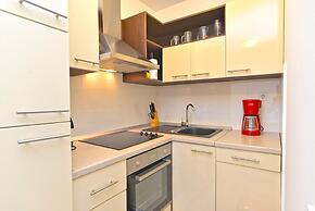 Apartment 628