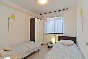 Apartment 628