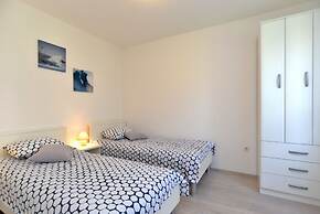 Apartment 628