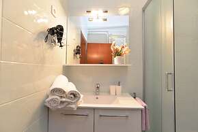Apartment 628