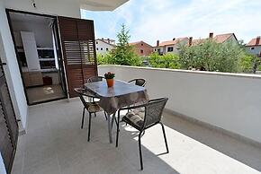 Apartment 640
