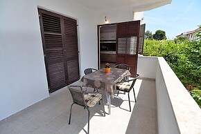 Apartment 640