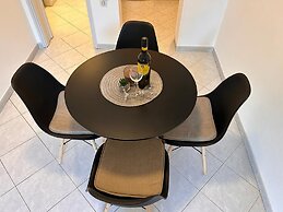 Apartment 650