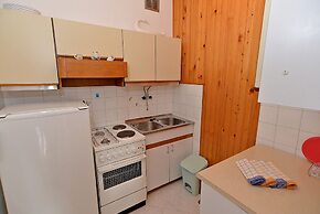 Apartment 650