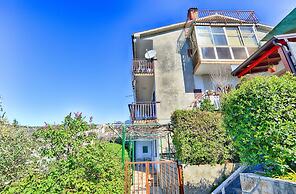 Apartment 650