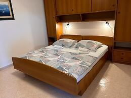 Apartment 650