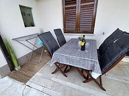 Apartment 650