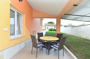 Apartment 669