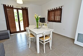 House 682