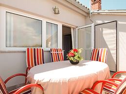 Apartment 692