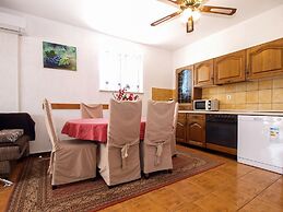 Apartment 692
