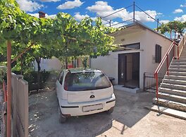 Apartment 695