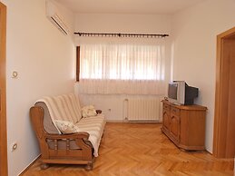 Apartment 707