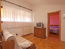 Apartment 707