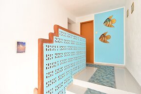 Apartment 725