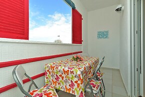 Apartment 725