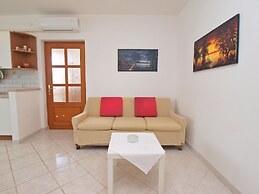 Apartment 728