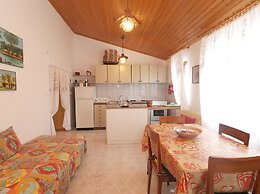 Apartment 728