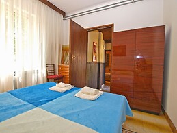 Apartment 729