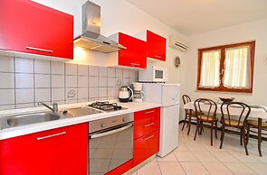 Apartment 739