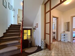 Apartment 743