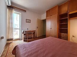 Apartment 743