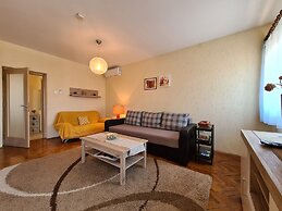 Apartment 743