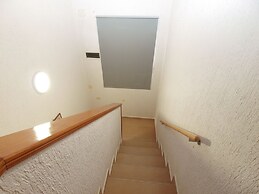 House 747