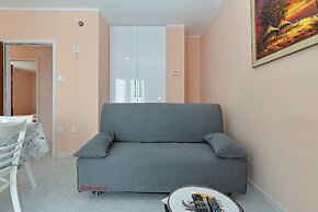 Apartment 757