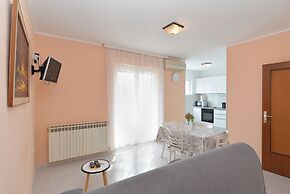 Apartment 757