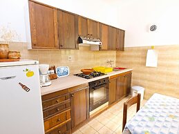 Apartment 761