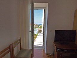 Apartment 761