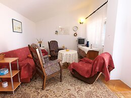 Apartment 761