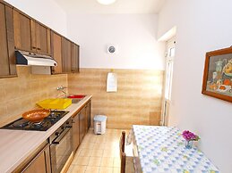 Apartment 761