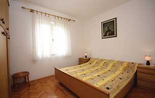 Apartment 773