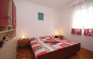 Apartment 773