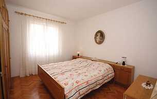 Apartment 773