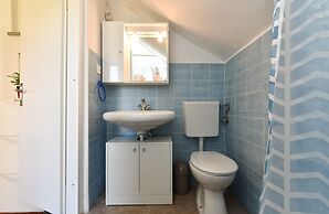 Apartment 785