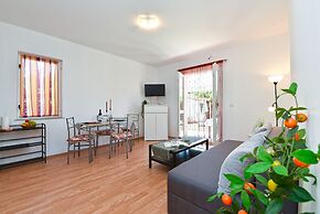 Apartment 785