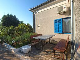 Apartment 792