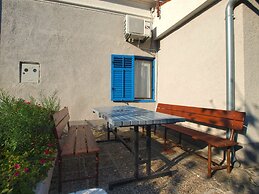Apartment 792