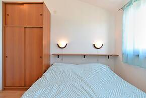 Apartment 794