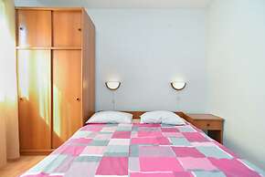 Apartment 794