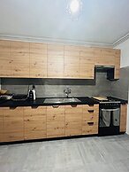 Apartment 843