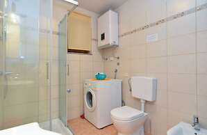Apartment 877