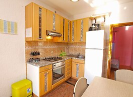 Apartment 879