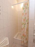 Apartment 894