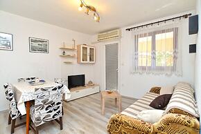 Apartment 903