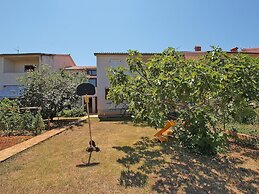 Apartment 909